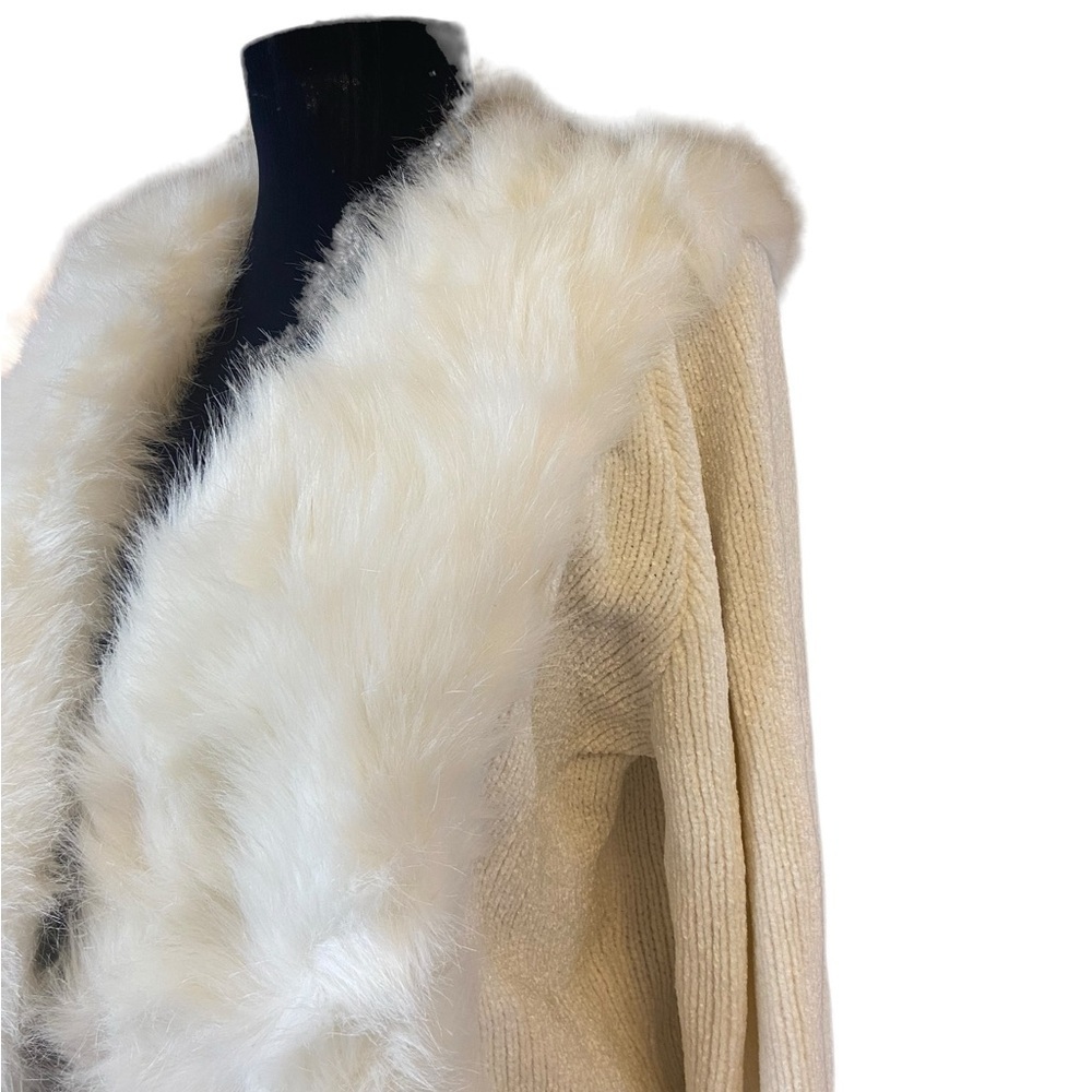 Vintage Lisa International Off-White Long Sleeve Sweater Faux Fur Jacket - Picture 4 of 10